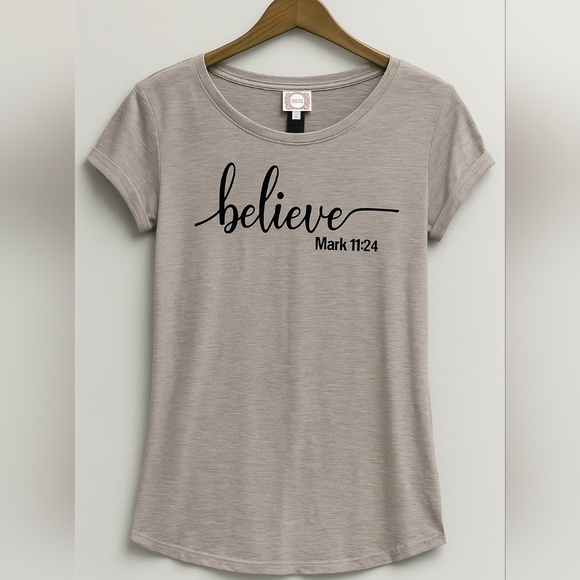NWT Trueselfs Believe Mark 11:24 Faith Graphic Tee Christian Bible Verse L - Picture 1 of 5
